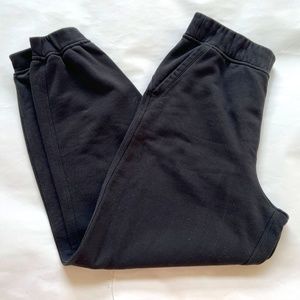 Lululemon Joggers Thick Black Size 6 Elastic Waist w. Drawstring